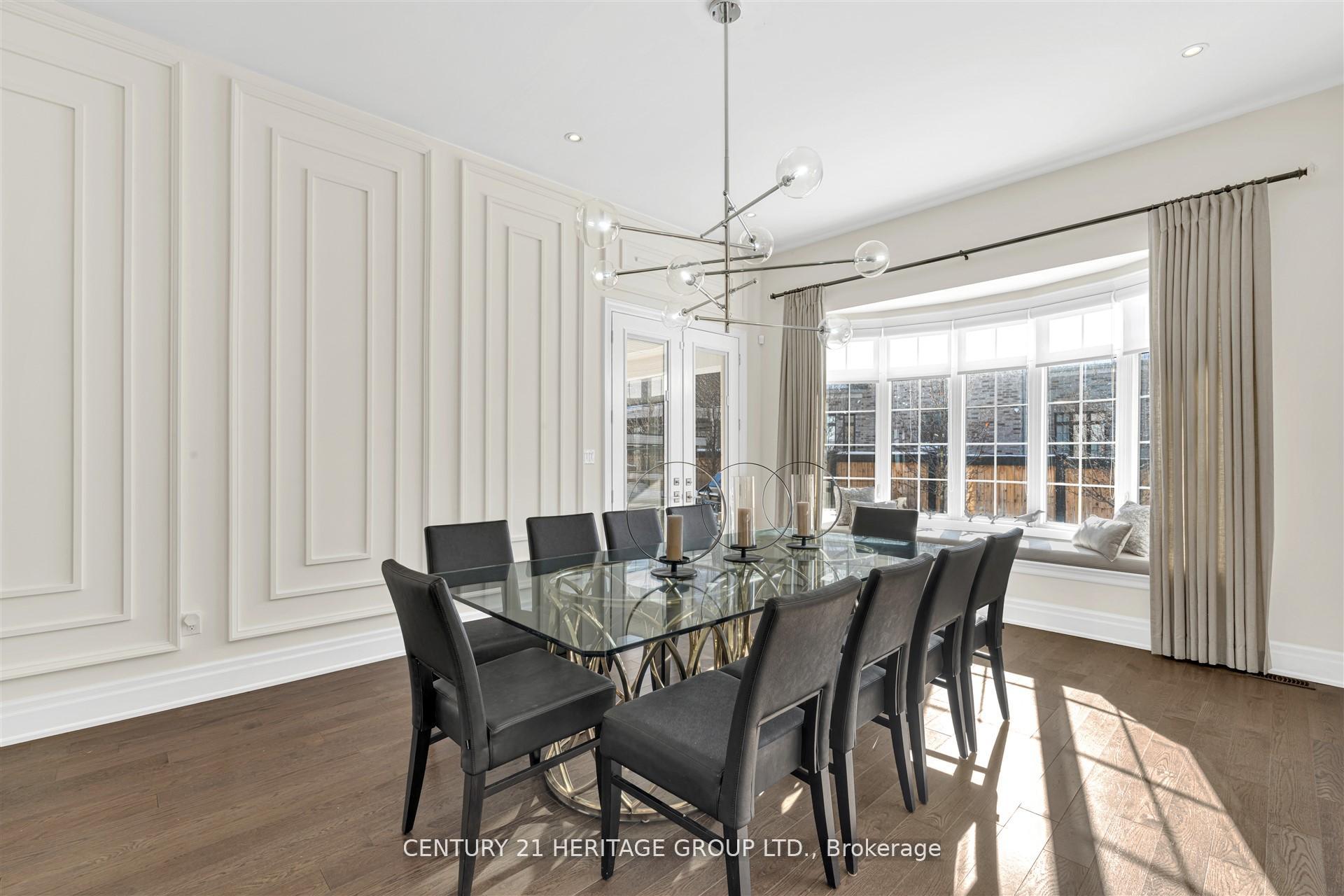 Photo 26 of 43 Sir Henry Court, King, King City — HOMEH