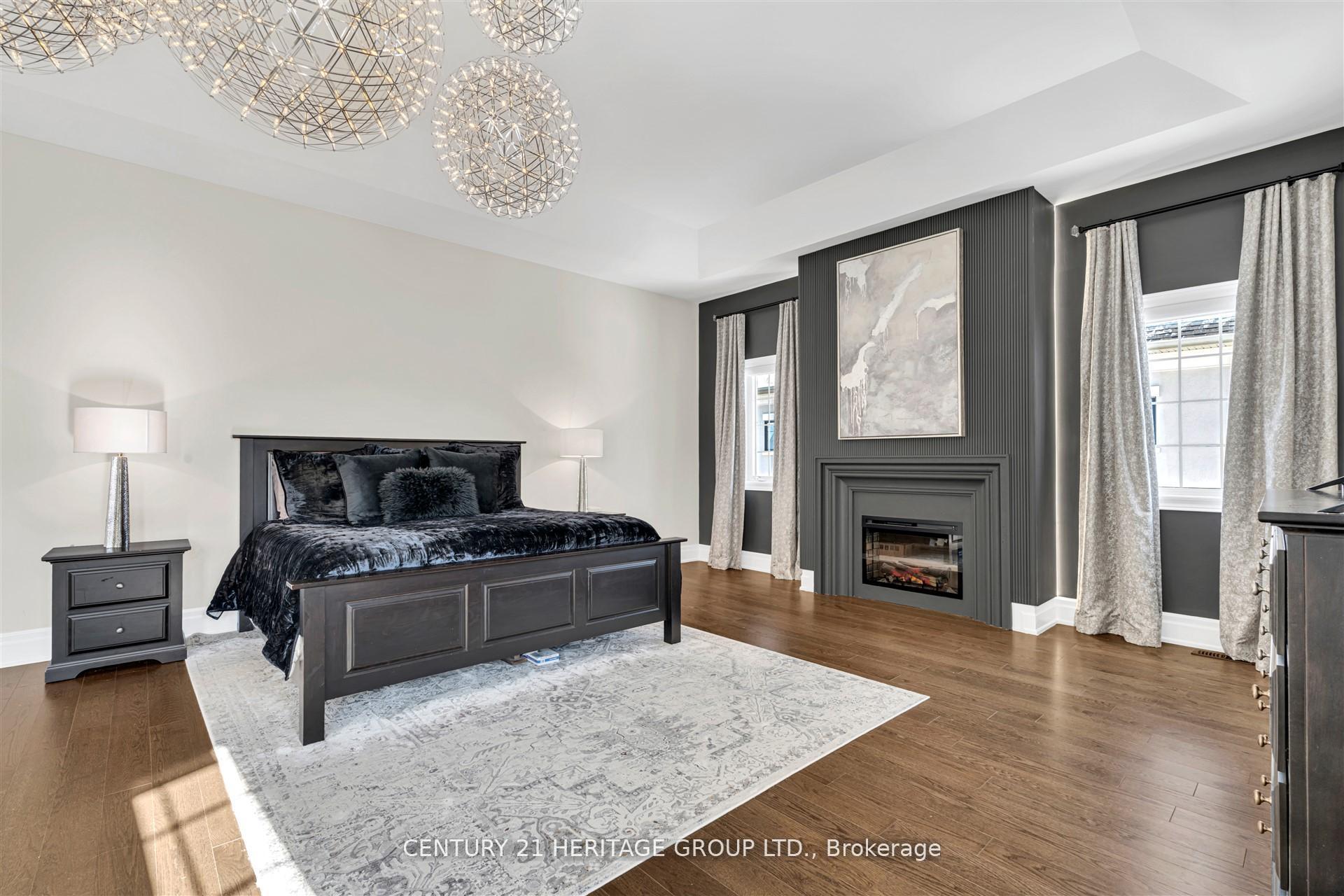 Photo 34 of 43 Sir Henry Court, King, King City — HOMEH