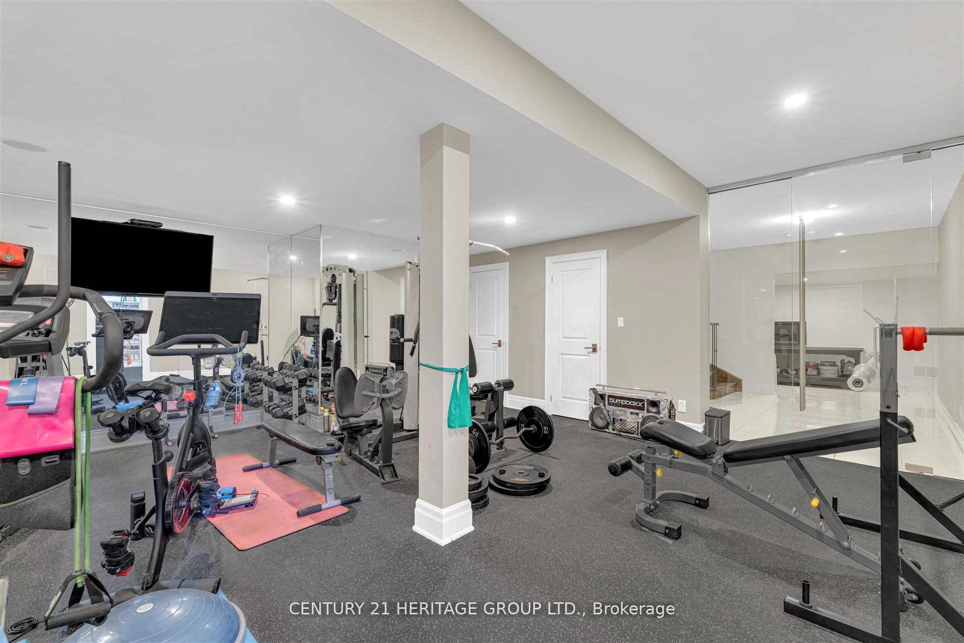 Photo 45 of 43 Sir Henry Court, King, King City — HOMEH