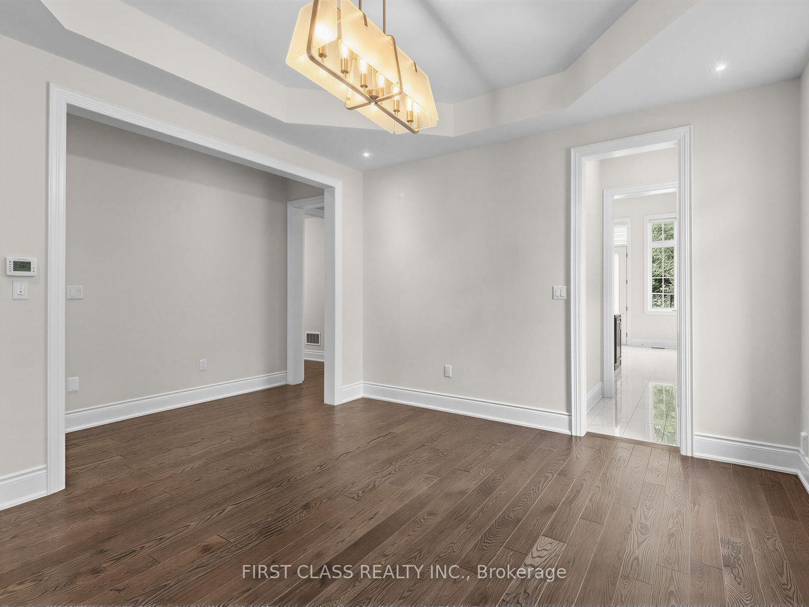 Photo 11 of 16 Macdonald Court, Richmond Hill, Oak Ridges Lake Wilcox — HOMEH