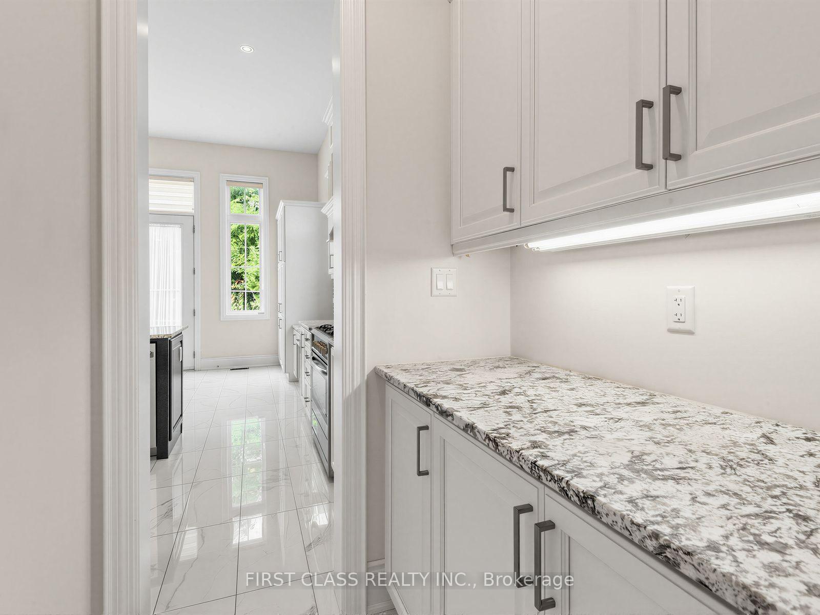 Photo 12 of 16 Macdonald Court, Richmond Hill, Oak Ridges Lake Wilcox — HOMEH