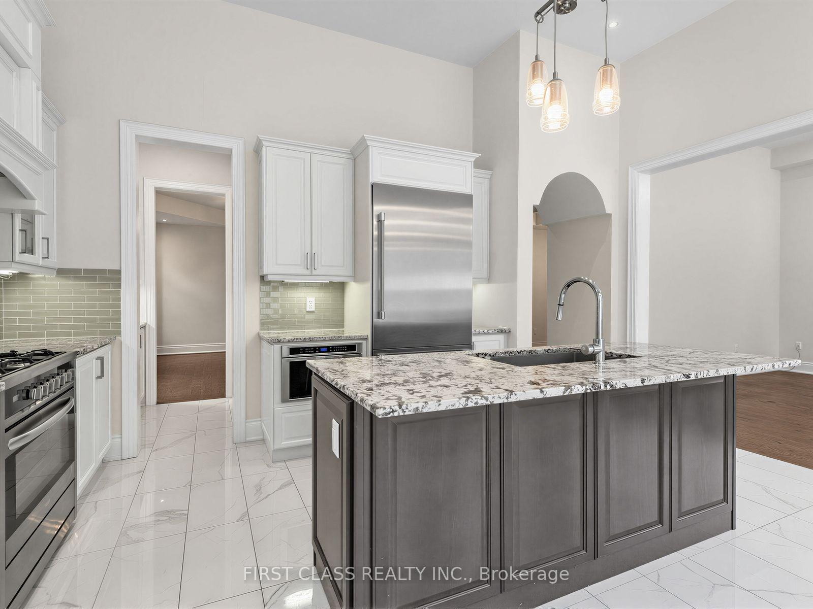Photo 14 of 16 Macdonald Court, Richmond Hill, Oak Ridges Lake Wilcox — HOMEH