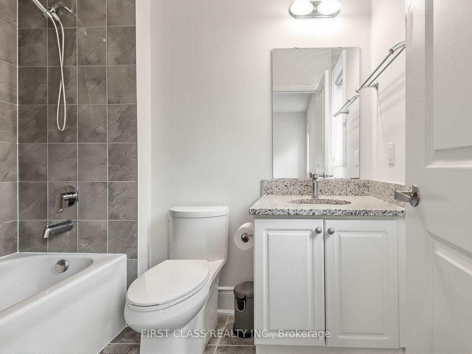 Photo 38 of 16 Macdonald Court, Richmond Hill, Oak Ridges Lake Wilcox — HOMEH