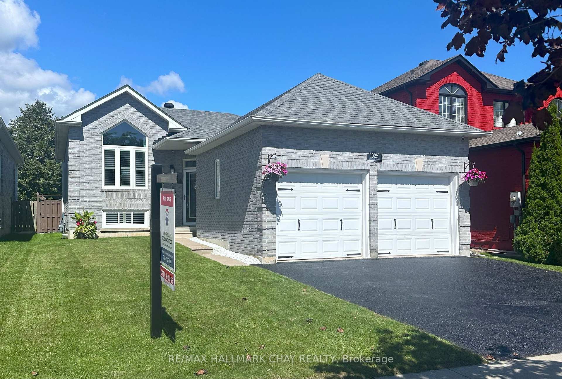 Photo 1 of 1925 Emerald Court, Innisfil, Alcona — HOMEH