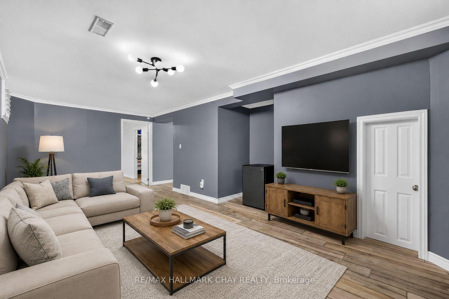 Photo 19 of 1925 Emerald Court, Innisfil, Alcona — HOMEH