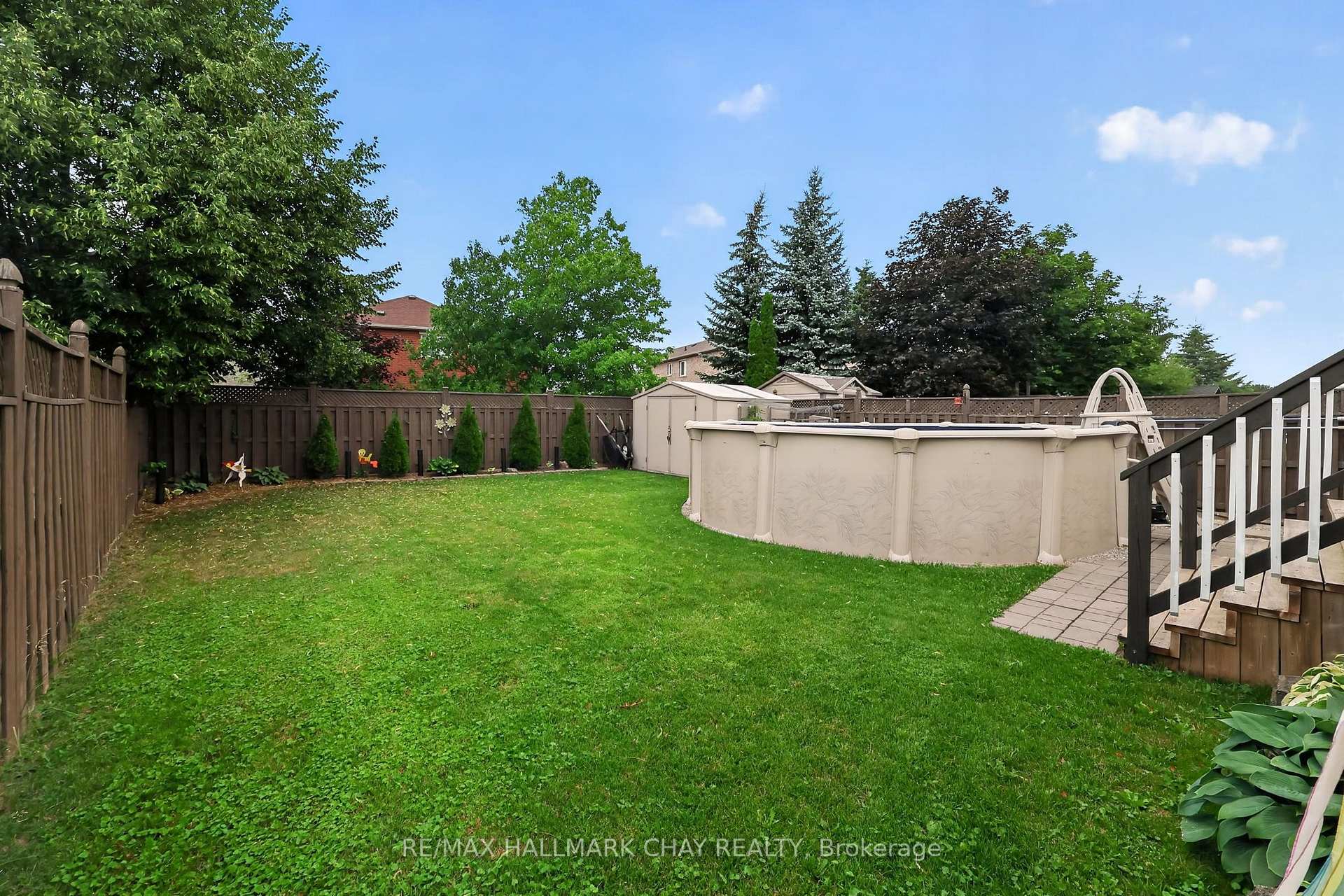 Photo 25 of 1925 Emerald Court, Innisfil, Alcona — HOMEH