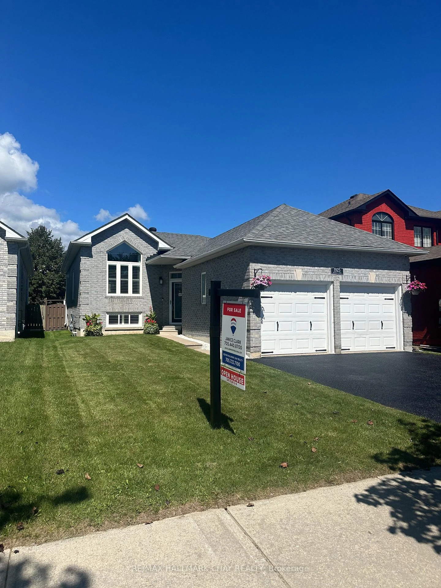 Photo 32 of 1925 Emerald Court, Innisfil, Alcona — HOMEH