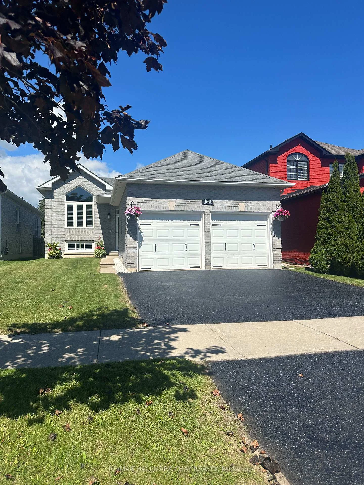 Photo 34 of 1925 Emerald Court, Innisfil, Alcona — HOMEH