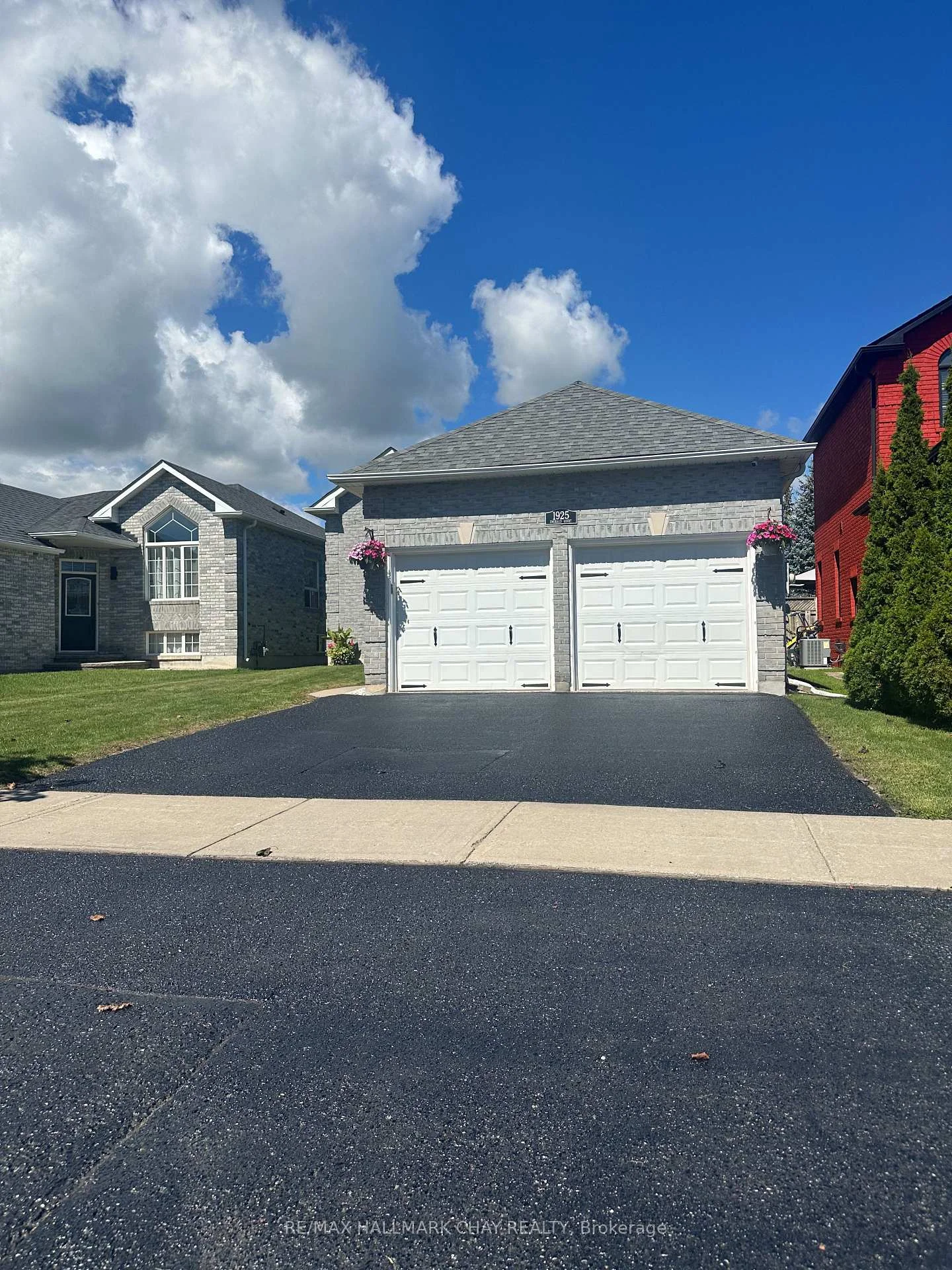 Photo 35 of 1925 Emerald Court, Innisfil, Alcona — HOMEH