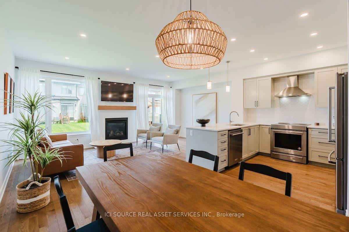 Photo 1 of 674 Capricorn Circle, Ottawa, Riverside South/Gloucester Glen — HOMEH