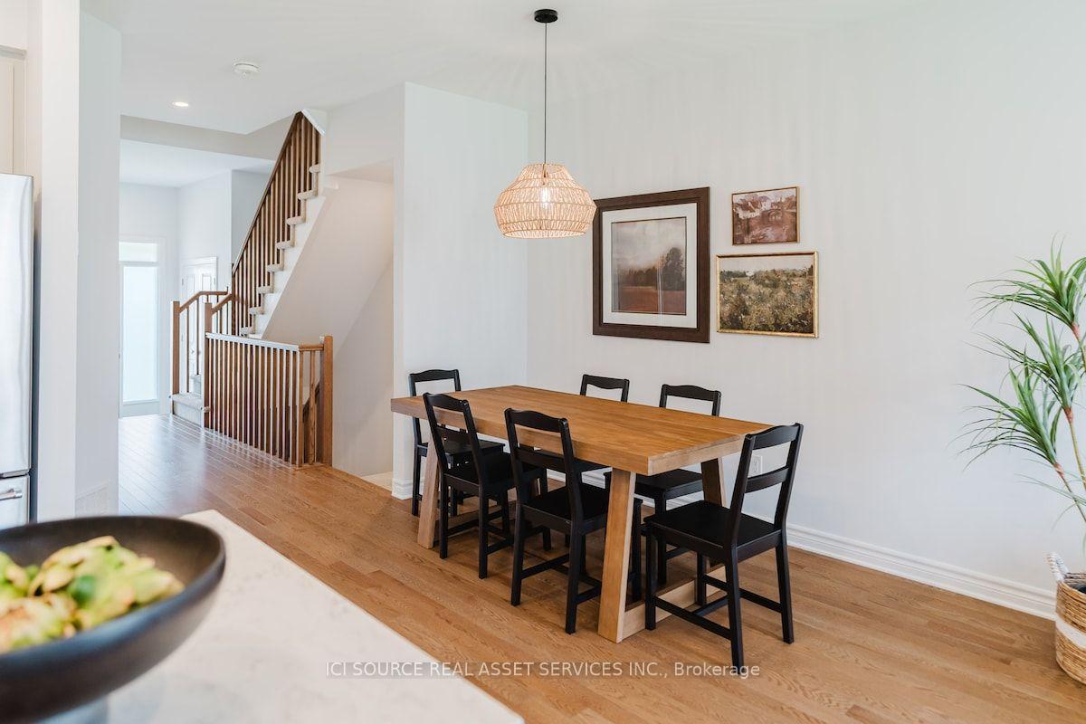 Photo 6 of 674 Capricorn Circle, Ottawa, Riverside South/Gloucester Glen — HOMEH