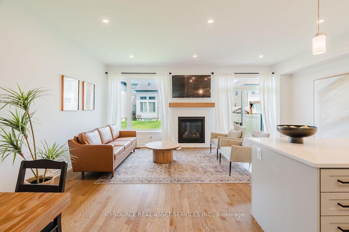 Photo 10 of 674 Capricorn Circle, Ottawa, Riverside South/Gloucester Glen — HOMEH
