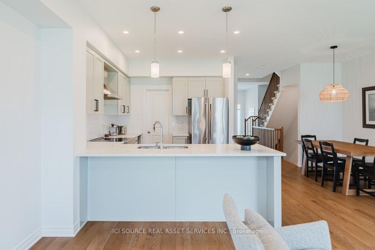 Photo 12 of 674 Capricorn Circle, Ottawa, Riverside South/Gloucester Glen — HOMEH