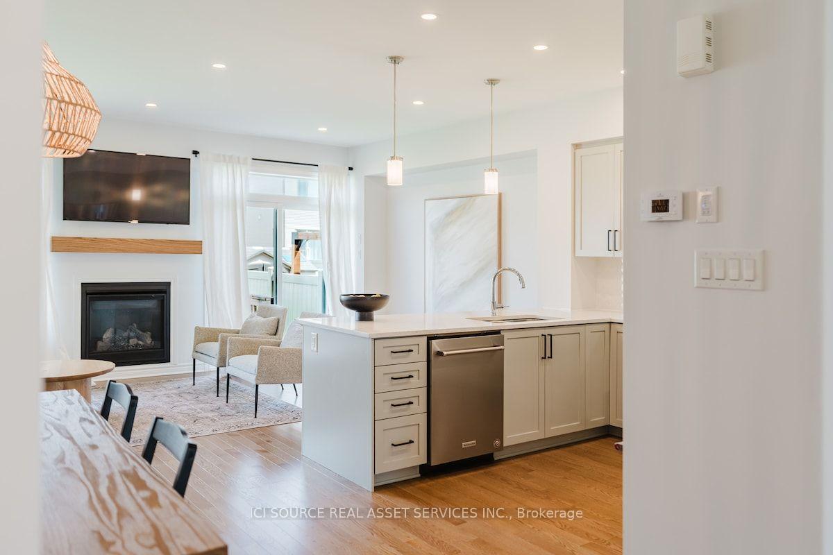 Photo 30 of 674 Capricorn Circle, Ottawa, Riverside South/Gloucester Glen — HOMEH