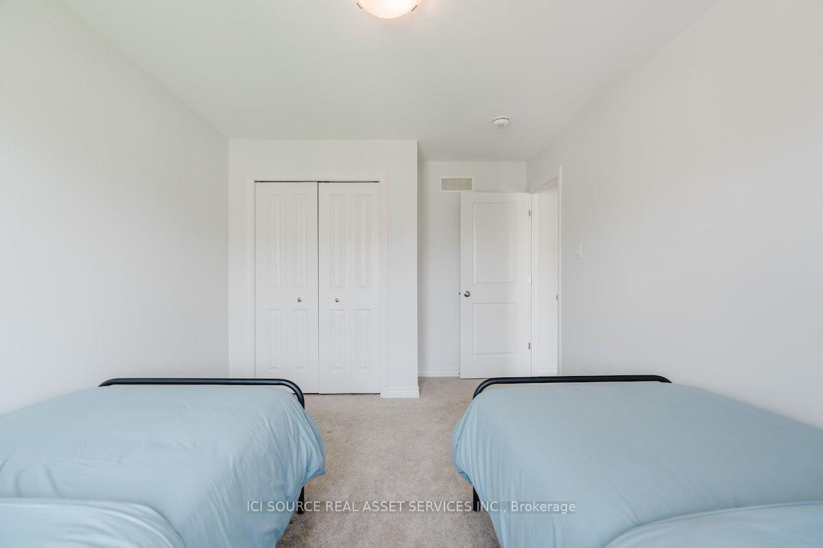 Photo 37 of 674 Capricorn Circle, Ottawa, Riverside South/Gloucester Glen — HOMEH