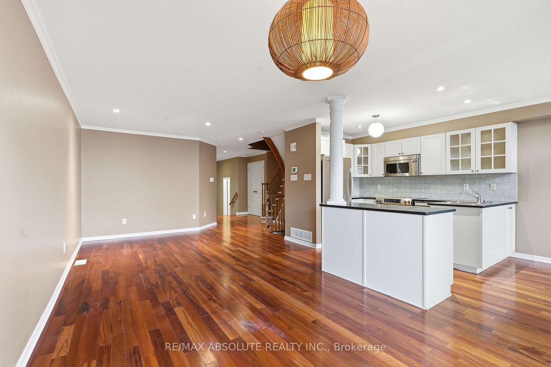 Photo 11 of 399 Statewood Drive, Ottawa, Kanata - Morgan's Grant/South March — HOMEH