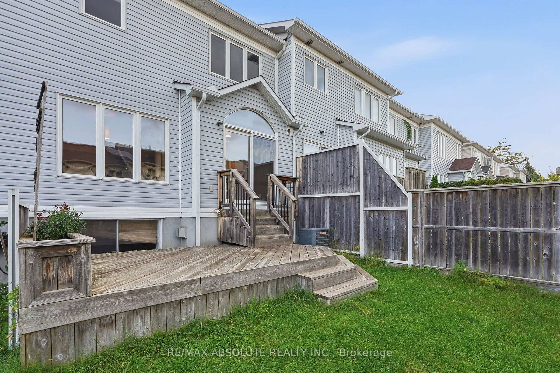 Photo 31 of 399 Statewood Drive, Ottawa, Kanata - Morgan's Grant/South March — HOMEH