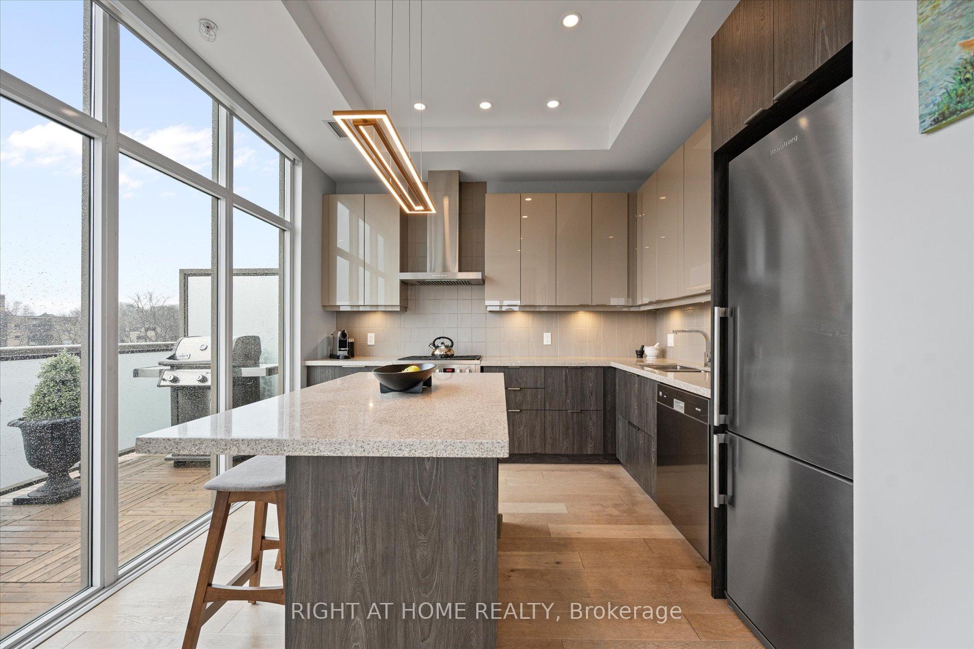 Photo 8 of Unit PH1, 580 Kingston Road, Toronto, The Beaches — HOMEH