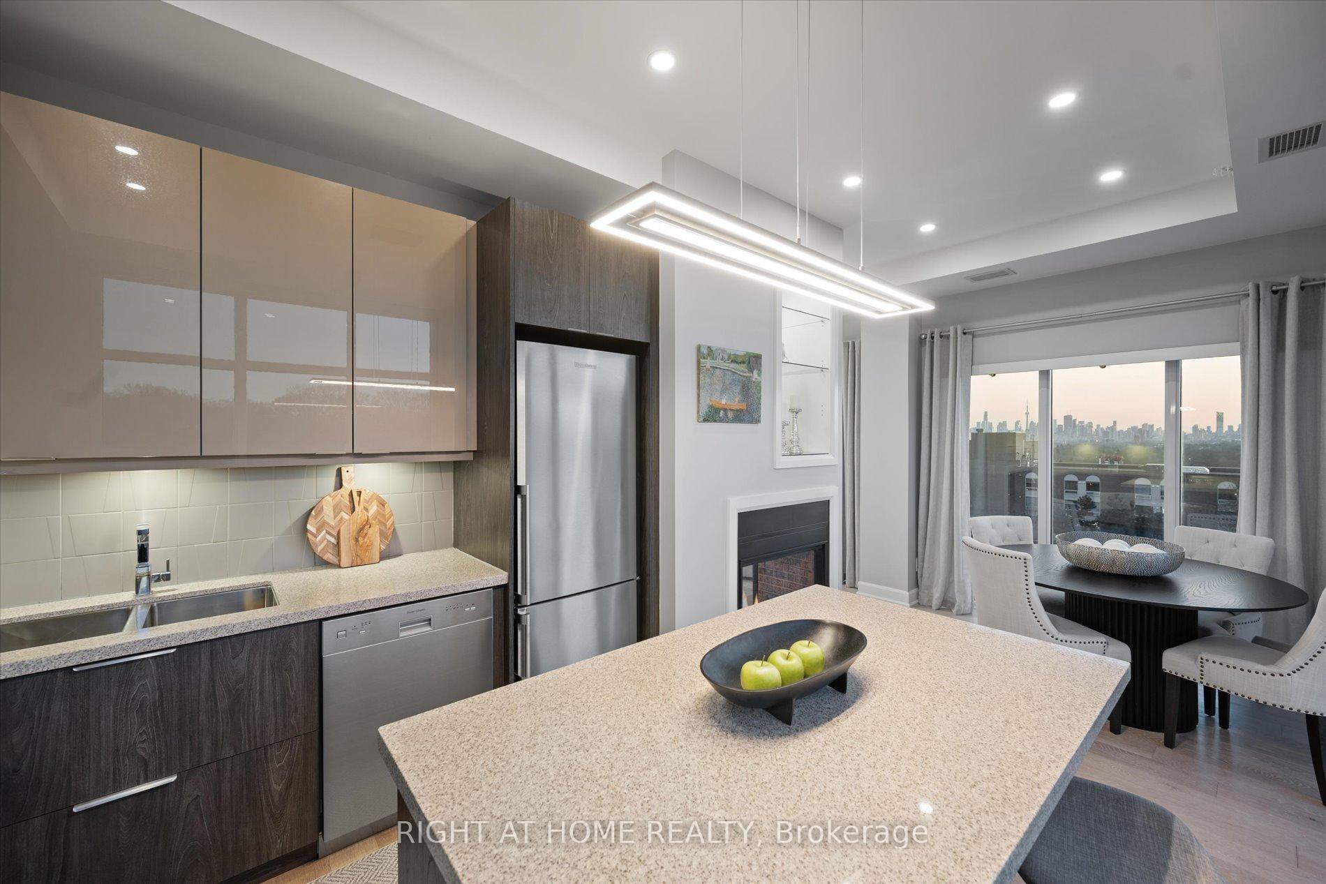 Photo 15 of Unit PH1, 580 Kingston Road, Toronto, The Beaches — HOMEH
