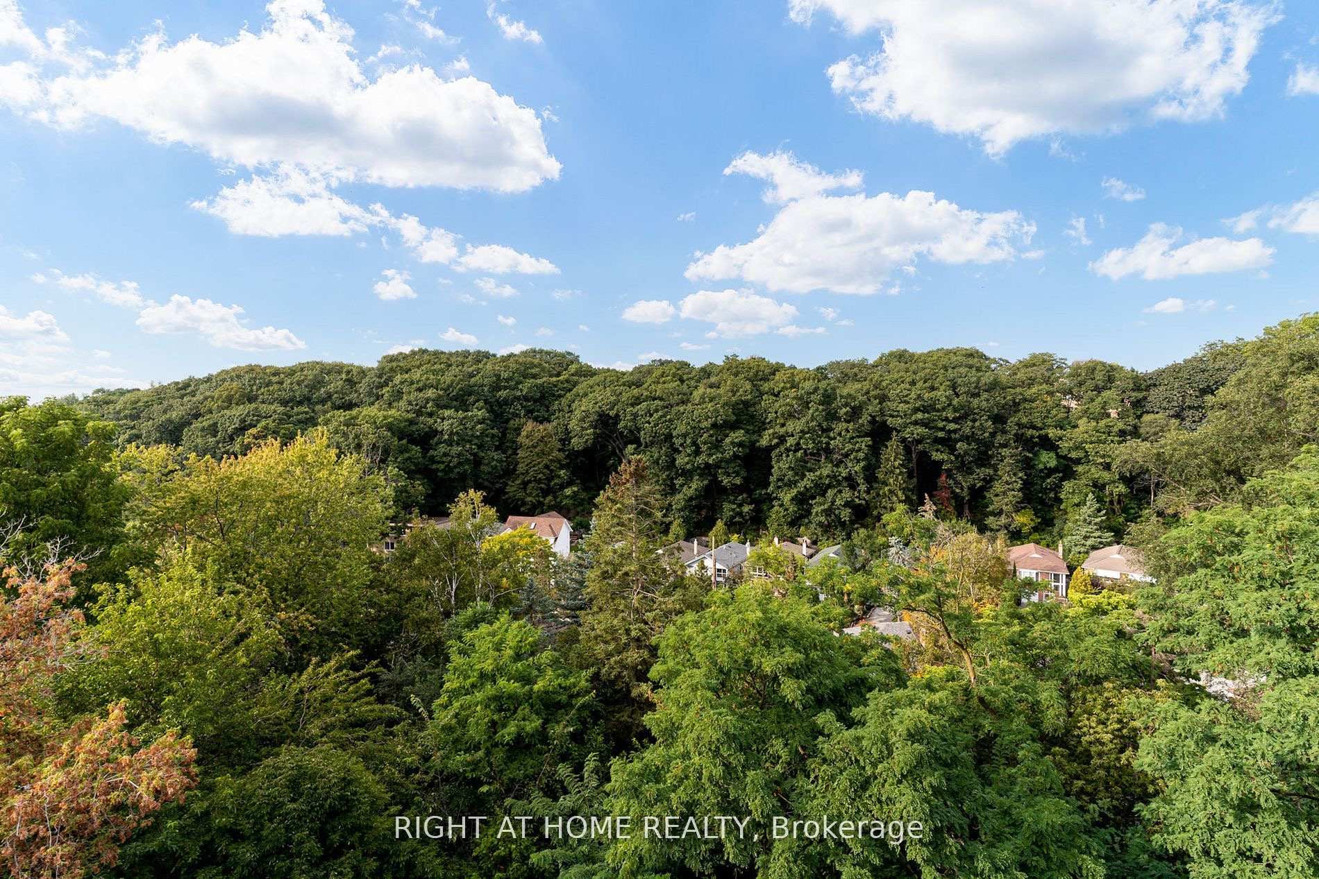 Photo 19 of Unit PH1, 580 Kingston Road, Toronto, The Beaches — HOMEH