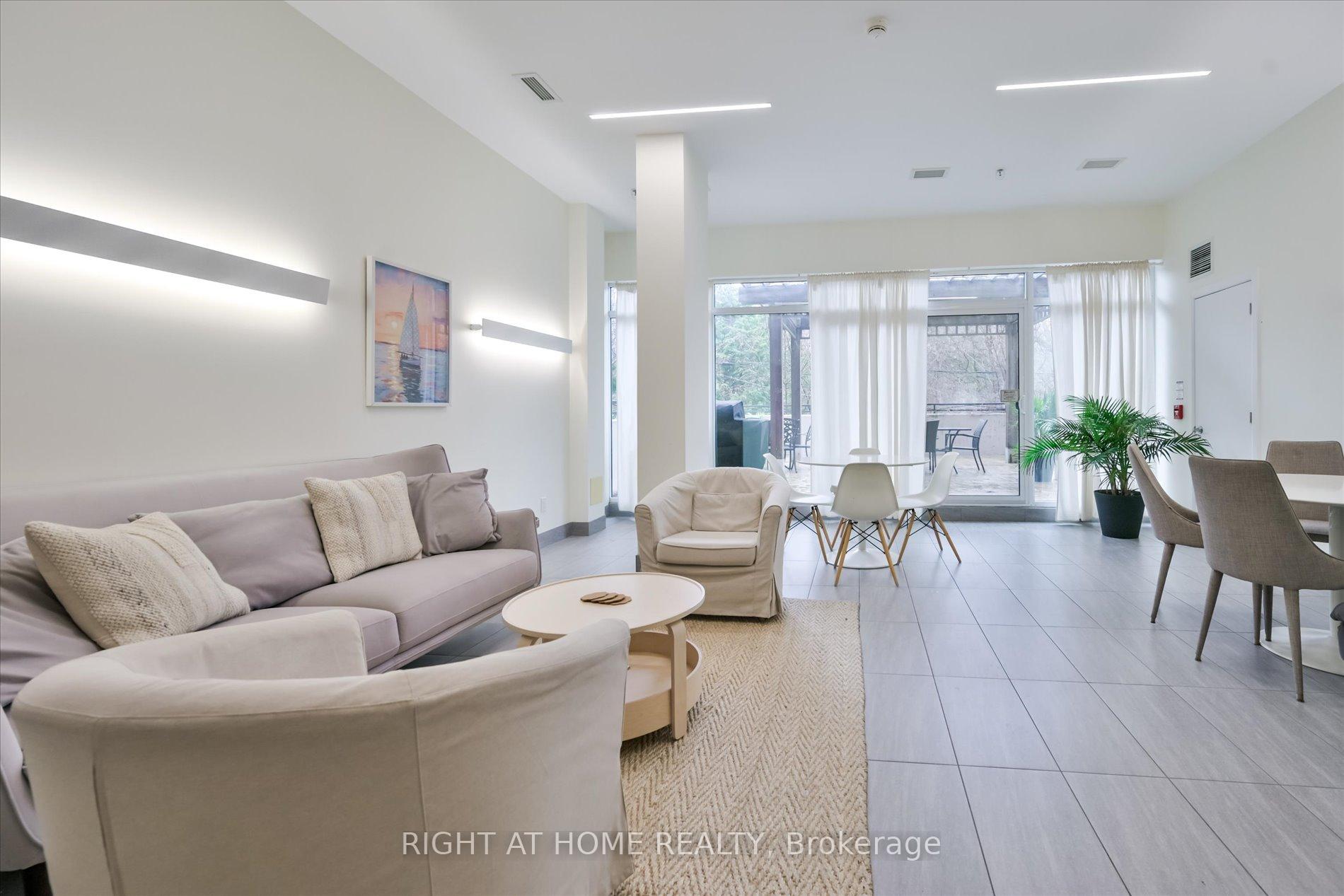 Photo 30 of Unit PH1, 580 Kingston Road, Toronto, The Beaches — HOMEH
