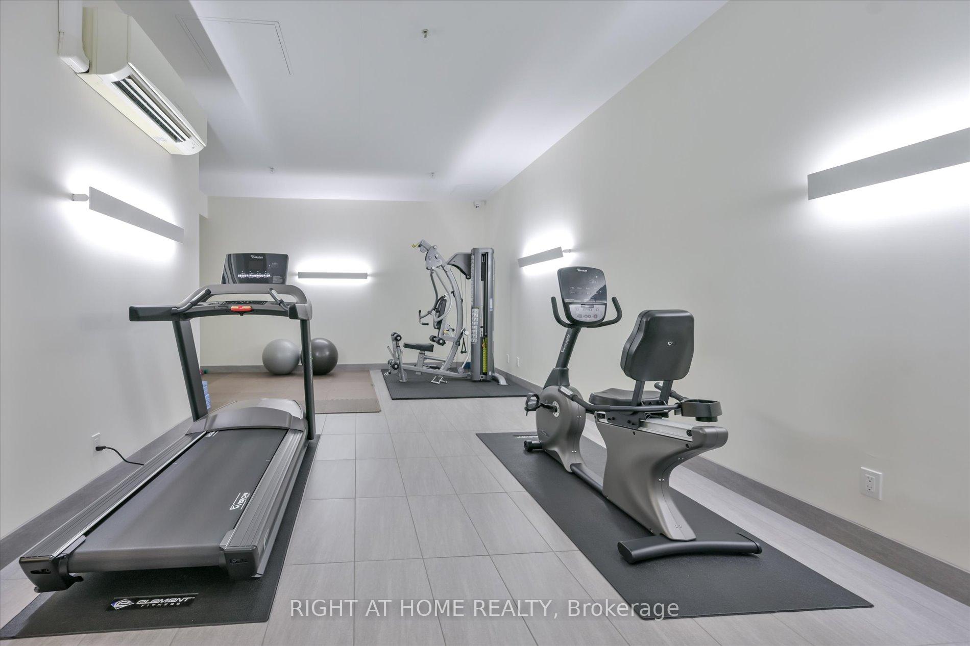 Photo 32 of Unit PH1, 580 Kingston Road, Toronto, The Beaches — HOMEH