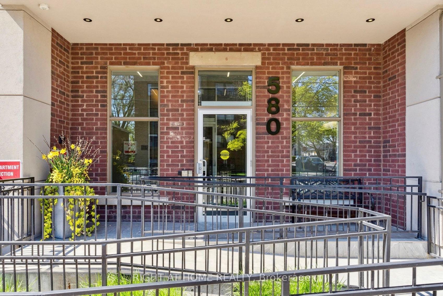 Photo 46 of Unit PH1, 580 Kingston Road, Toronto, The Beaches — HOMEH