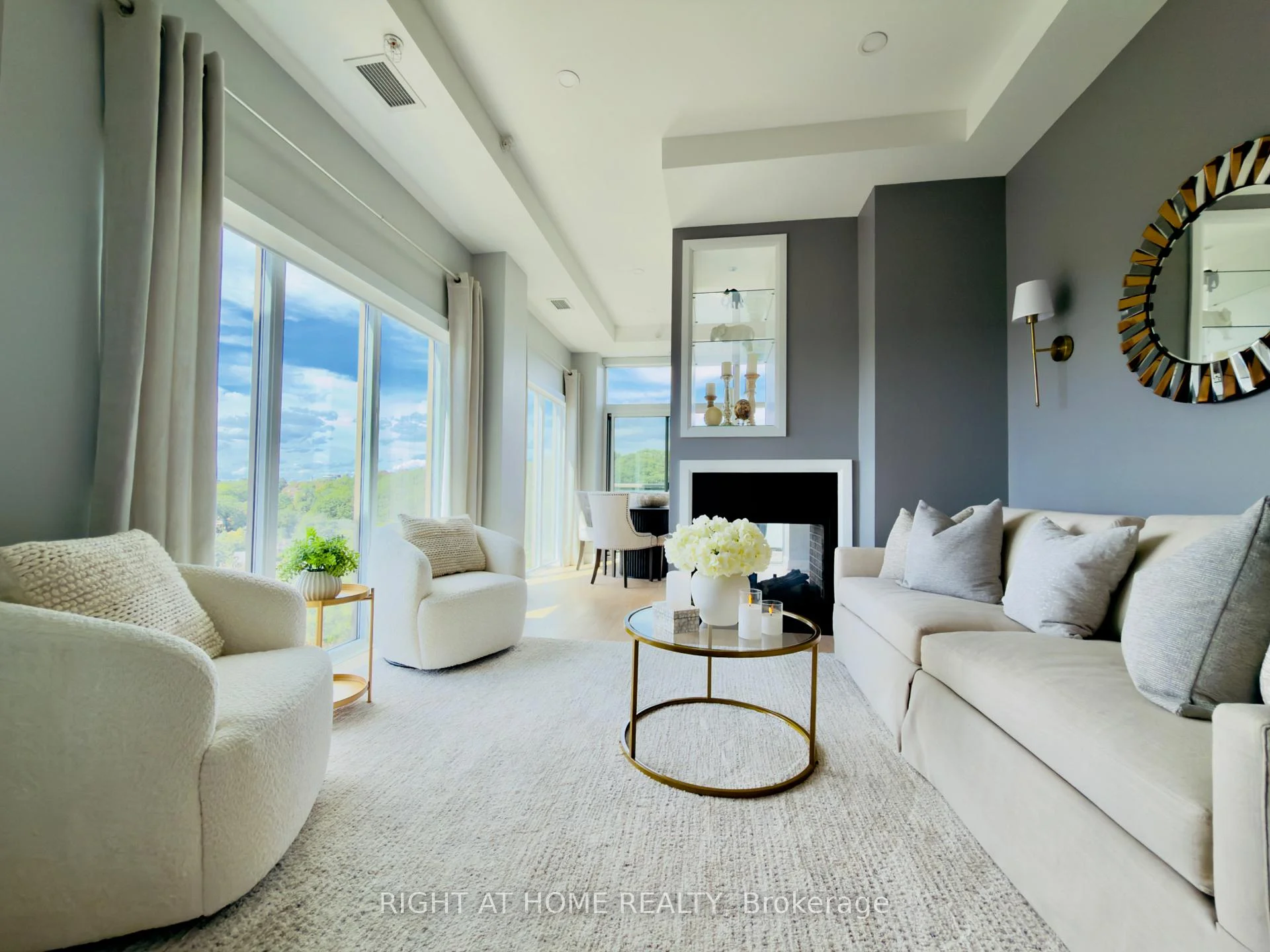 Photo 5 of Unit PH1, 580 Kingston Road, Toronto, The Beaches — HOMEH