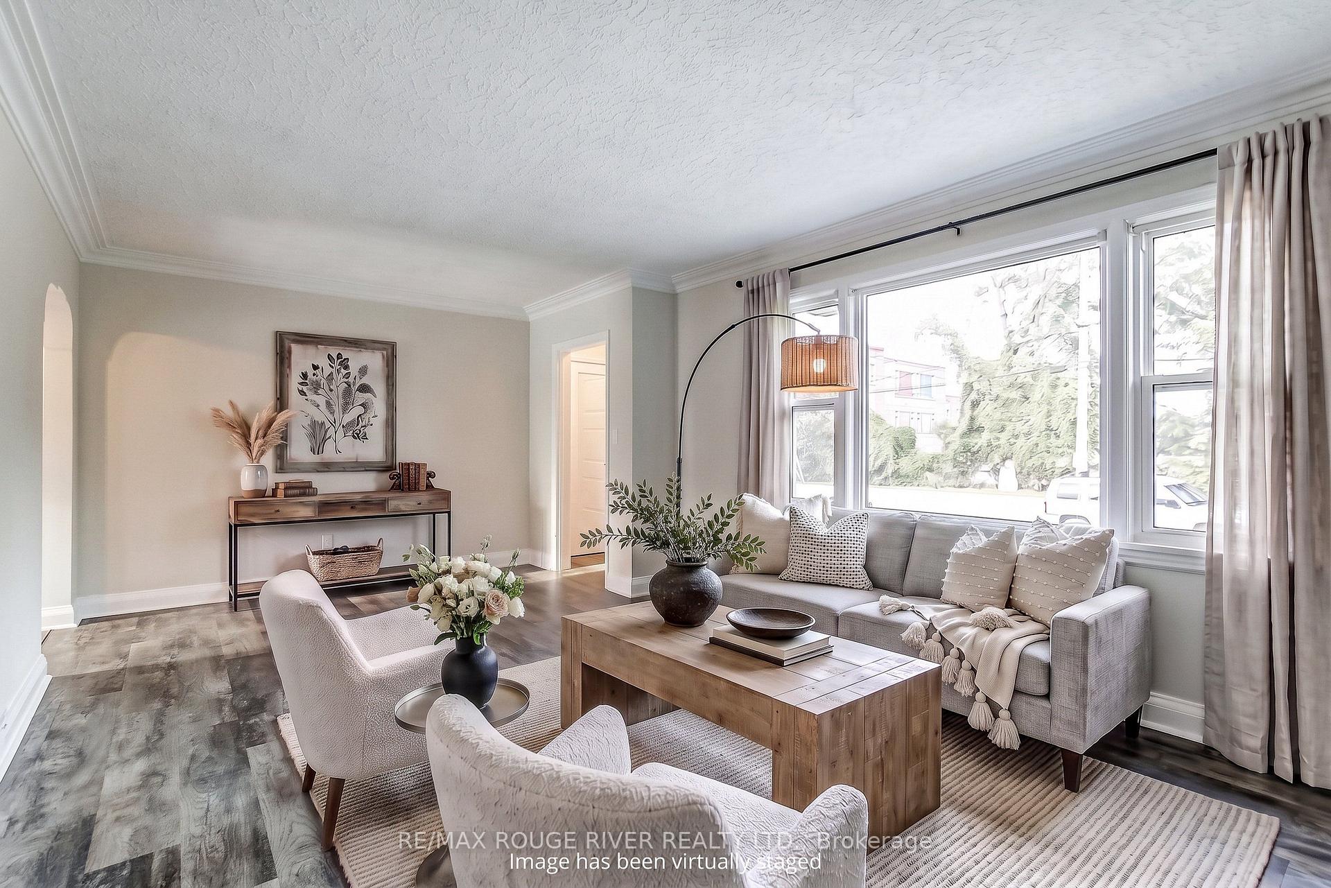 Photo 4 of 141 Haig Street, St. Catharines, Haig — HOMEH