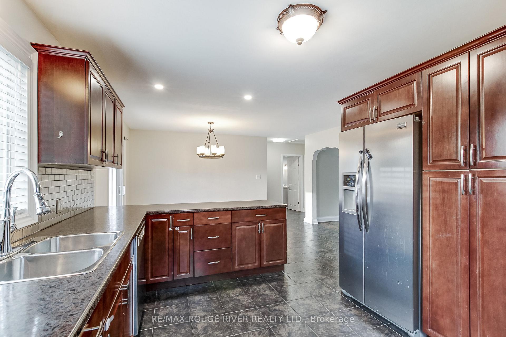 Photo 18 of 141 Haig Street, St. Catharines, Haig — HOMEH