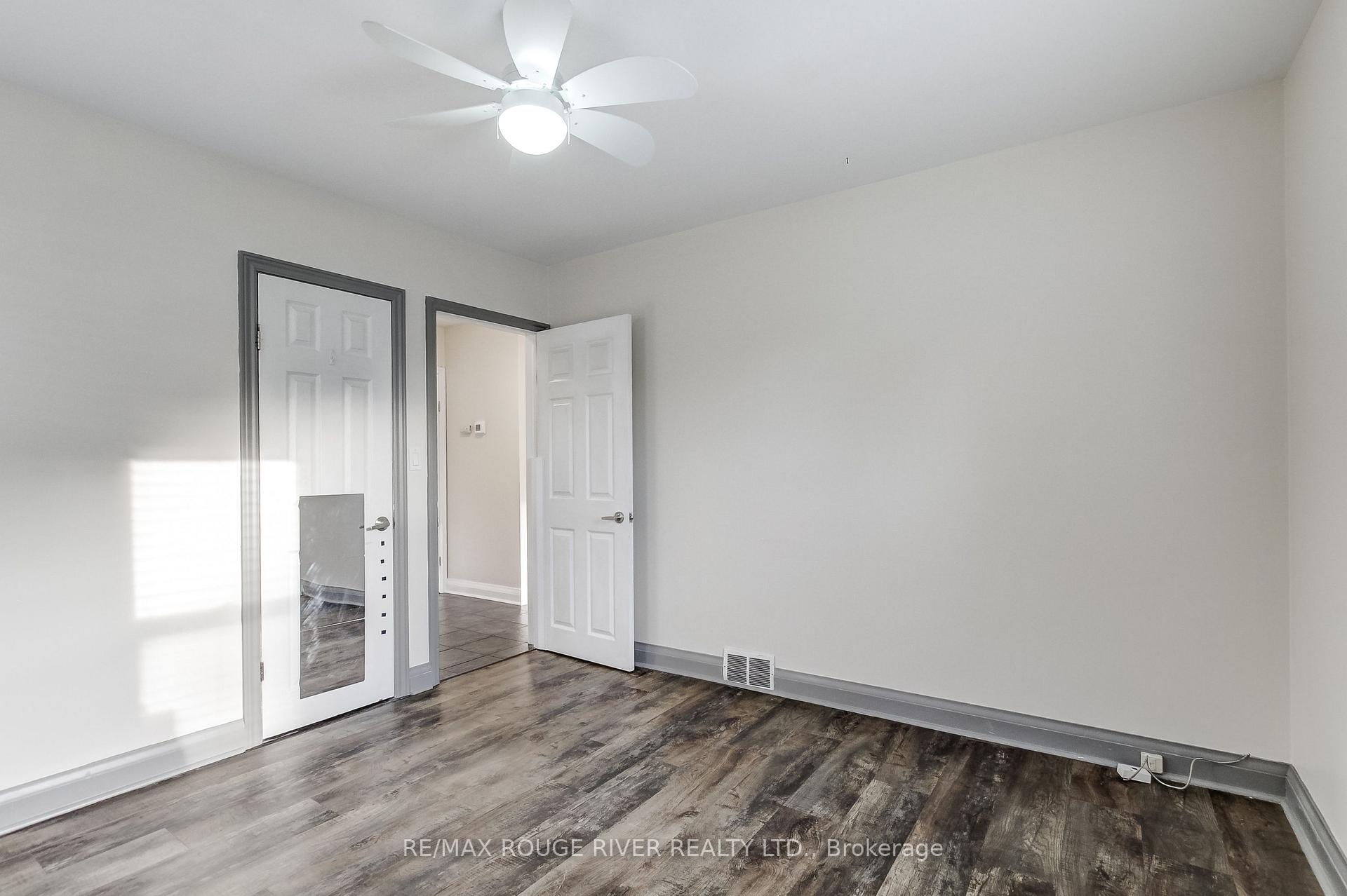 Photo 23 of 141 Haig Street, St. Catharines, Haig — HOMEH