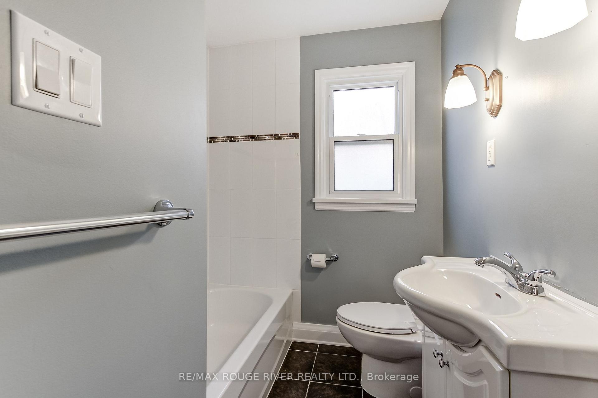 Photo 24 of 141 Haig Street, St. Catharines, Haig — HOMEH