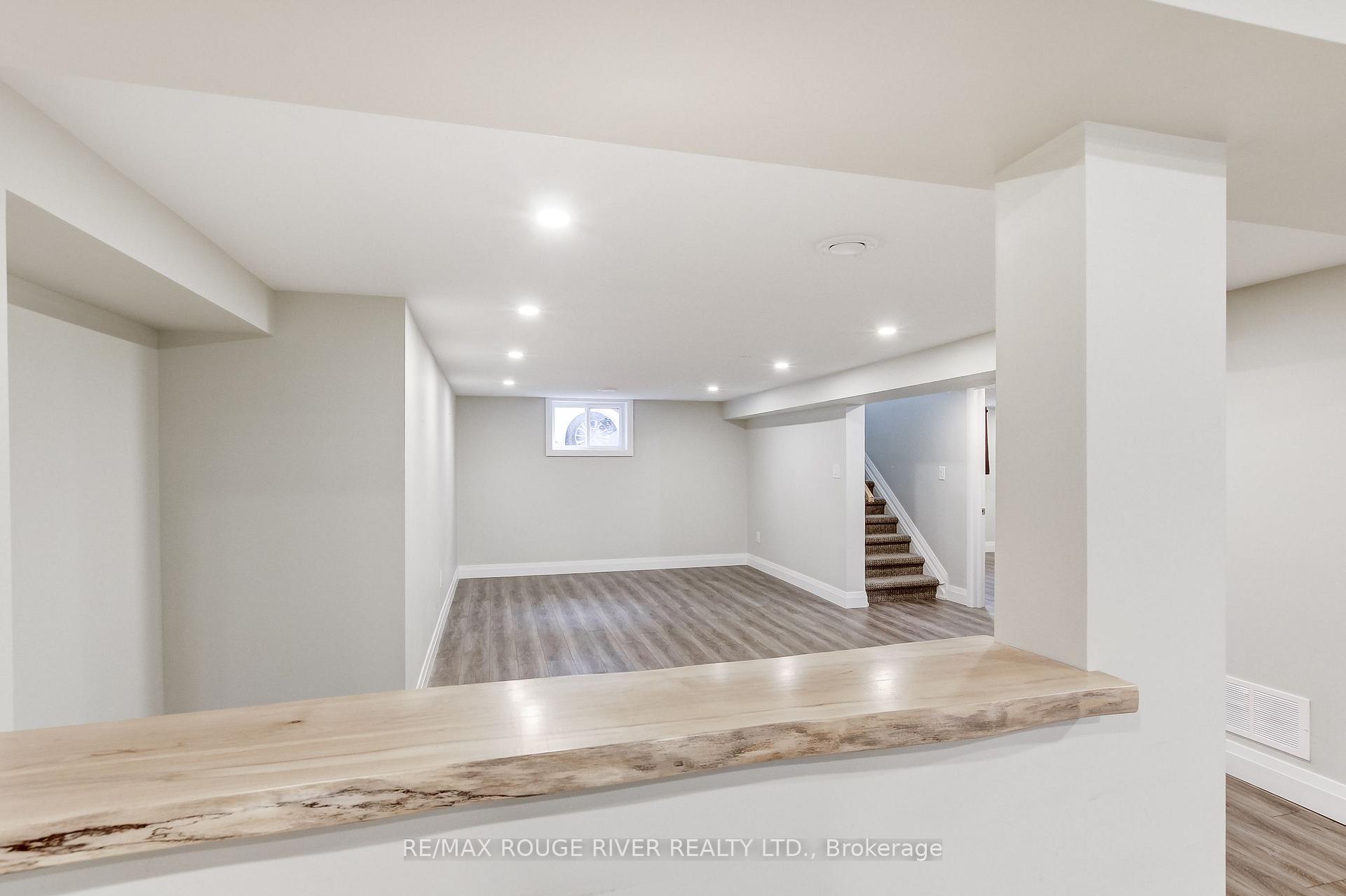 Photo 31 of 141 Haig Street, St. Catharines, Haig — HOMEH