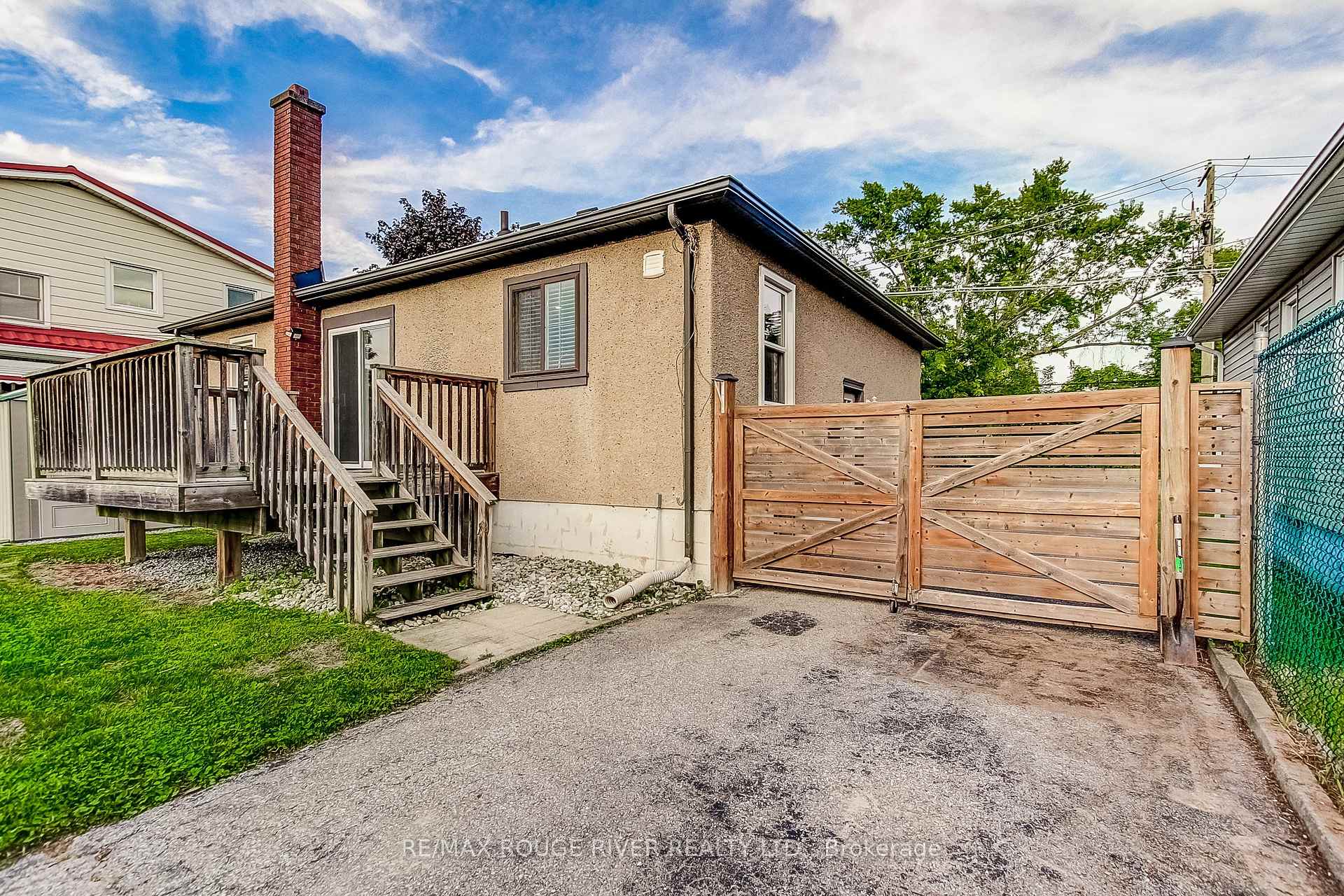 Photo 44 of 141 Haig Street, St. Catharines, Haig — HOMEH