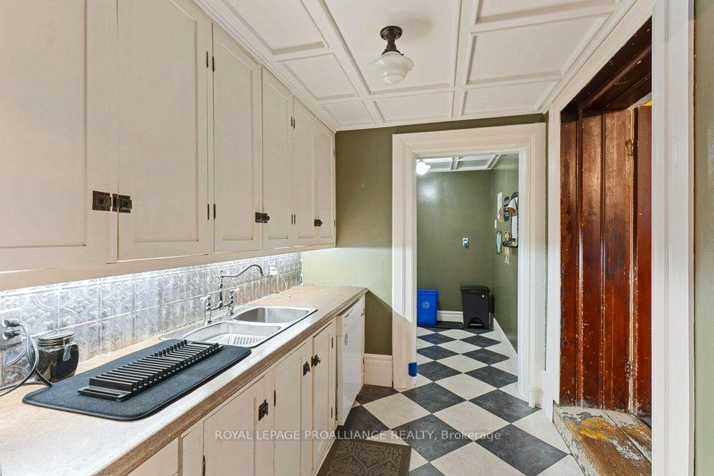 Photo 12 of 530 Dibble Street W, Prescott, Prescott — HOMEH