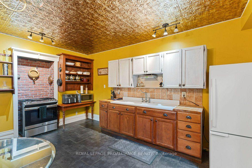 Photo 14 of 530 Dibble Street W, Prescott, Prescott — HOMEH