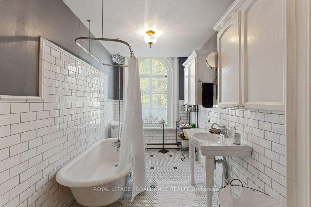 Photo 19 of 530 Dibble Street W, Prescott, Prescott — HOMEH