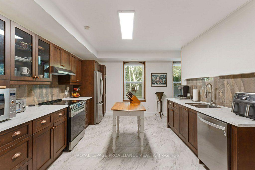 Photo 35 of 530 Dibble Street W, Prescott, Prescott — HOMEH