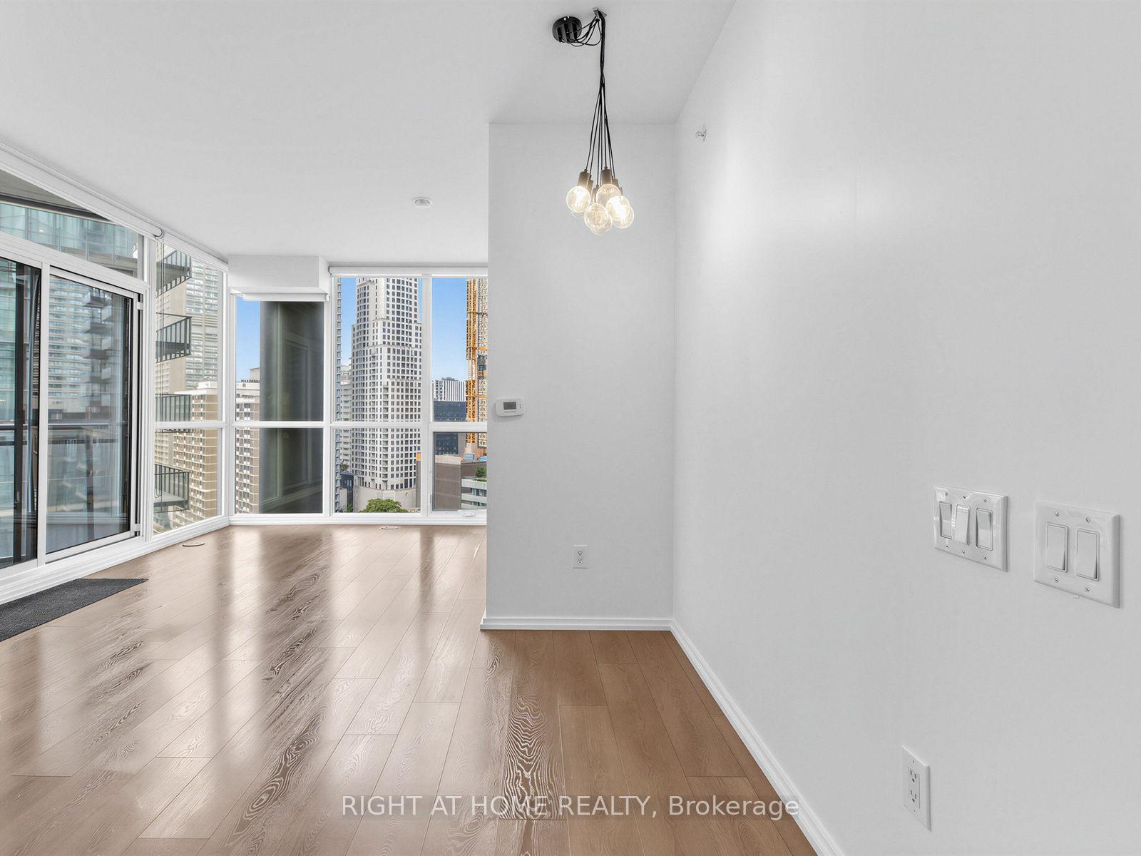 Photo 6 of Unit 2006, 45 Charles Street E, Toronto, Church-Yonge Corridor — HOMEH