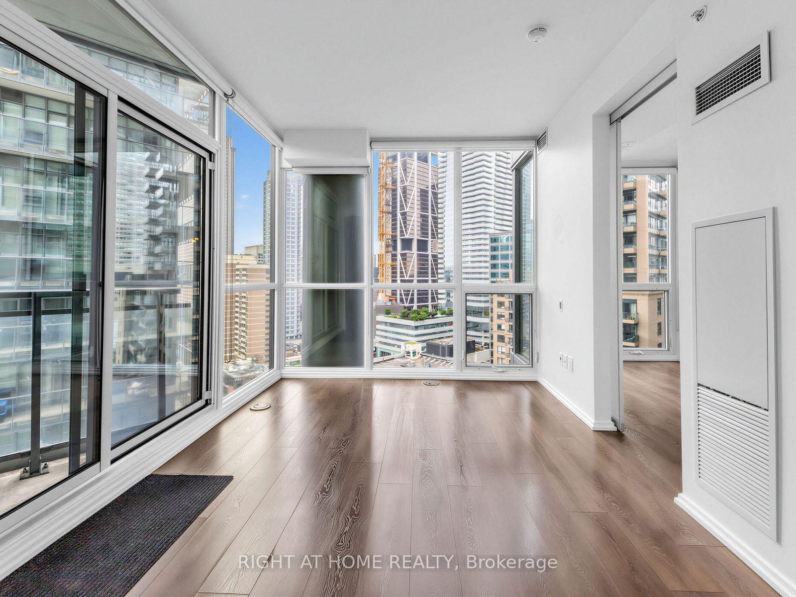 Photo 12 of Unit 2006, 45 Charles Street E, Toronto, Church-Yonge Corridor — HOMEH