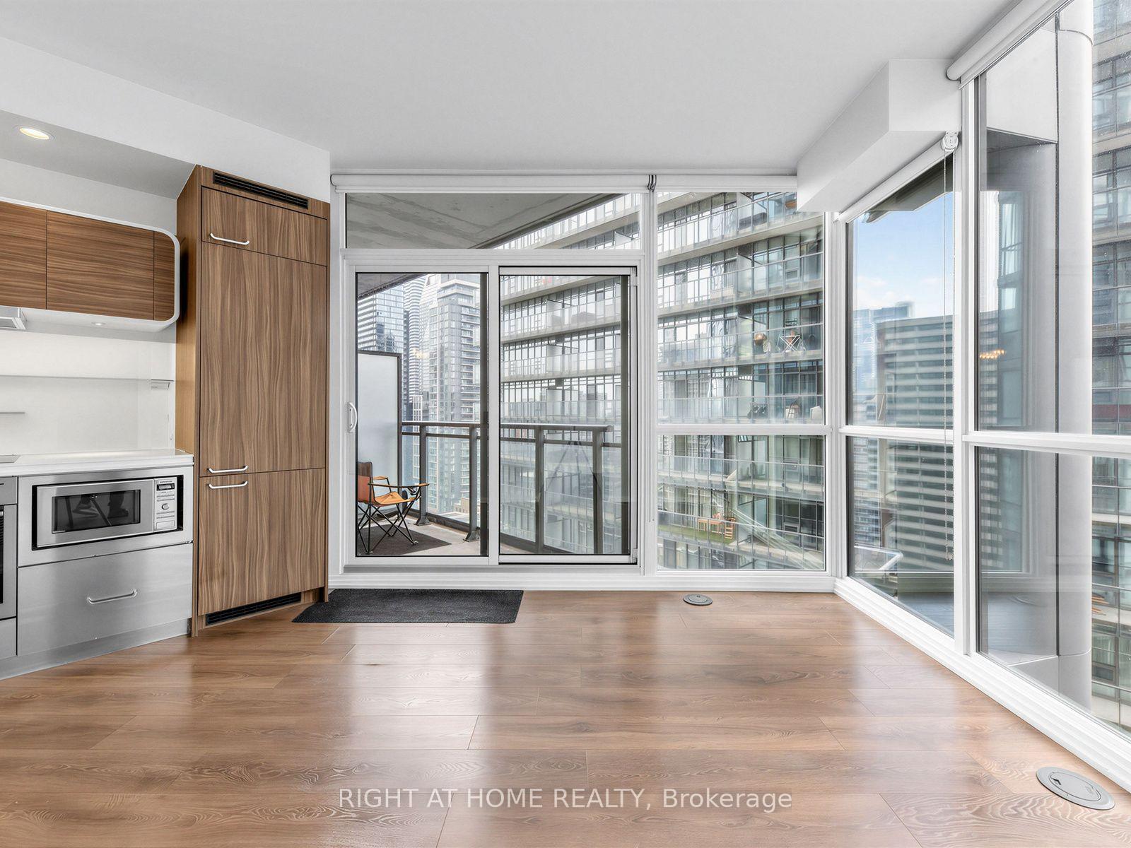 Photo 14 of Unit 2006, 45 Charles Street E, Toronto, Church-Yonge Corridor — HOMEH