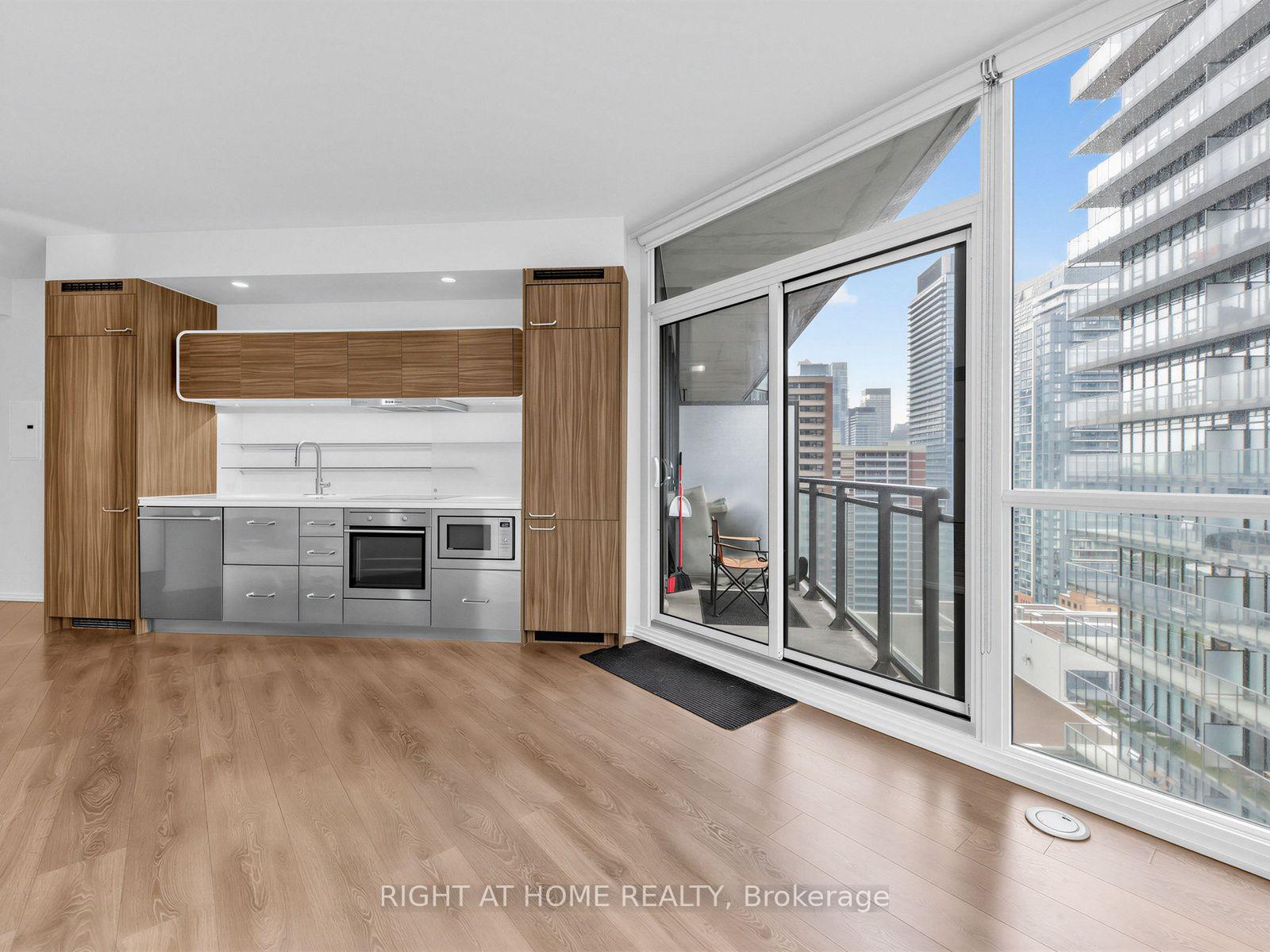 Photo 15 of Unit 2006, 45 Charles Street E, Toronto, Church-Yonge Corridor — HOMEH
