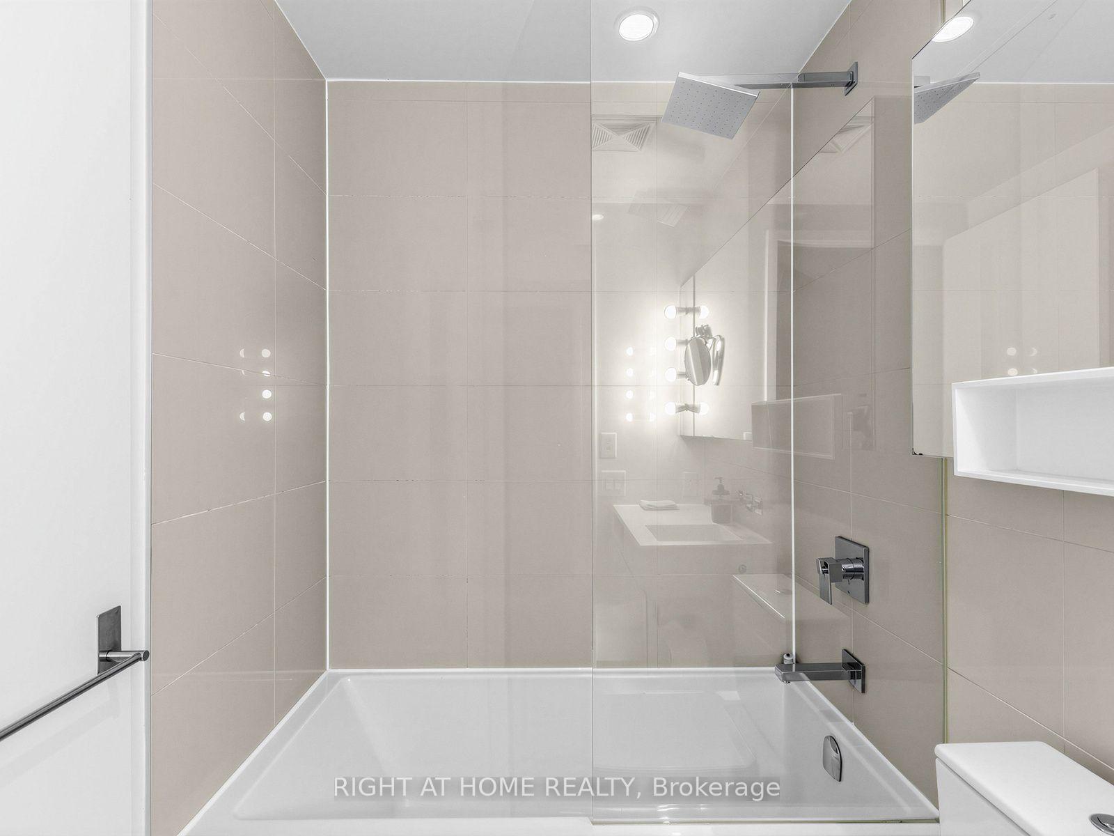 Photo 29 of Unit 2006, 45 Charles Street E, Toronto, Church-Yonge Corridor — HOMEH