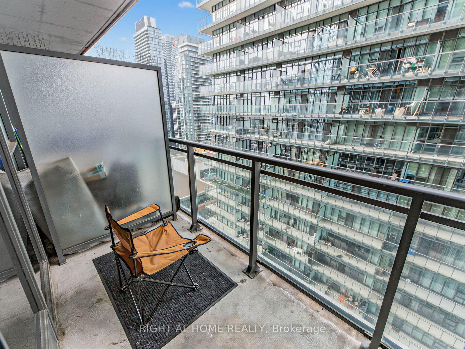 Photo 31 of Unit 2006, 45 Charles Street E, Toronto, Church-Yonge Corridor — HOMEH