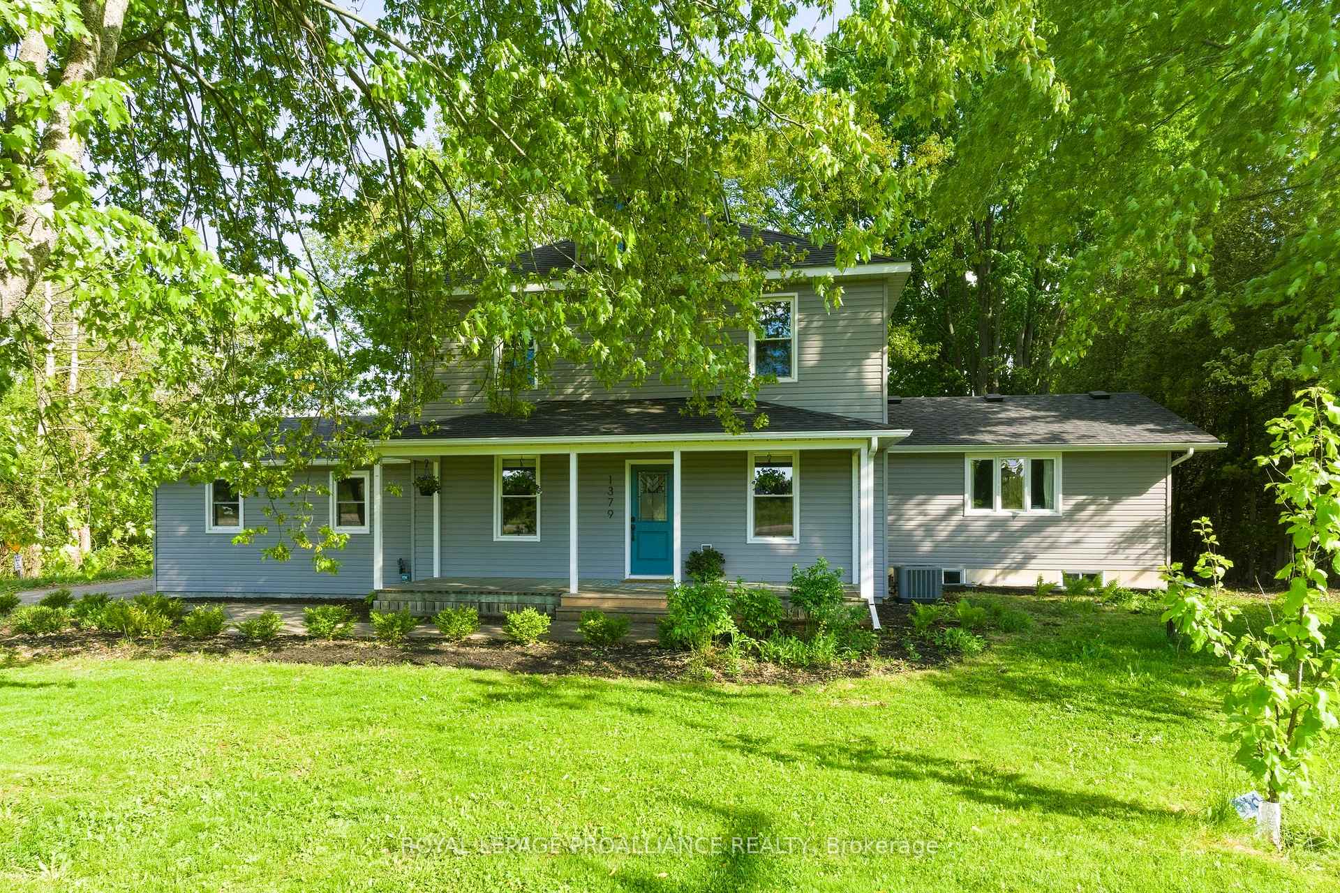 Photo of 1379 County Road 2 W