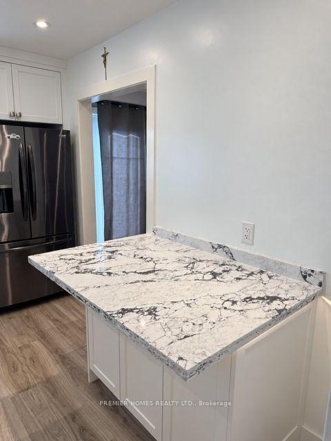 Photo 10 of 18 Turks Road, North York, Glenfield-Jane Heights — HOMEH