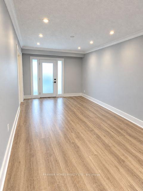 Photo 15 of 18 Turks Road, North York, Glenfield-Jane Heights — HOMEH