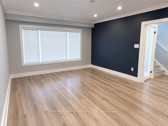 Photo 19 of 18 Turks Road, North York, Glenfield-Jane Heights — HOMEH
