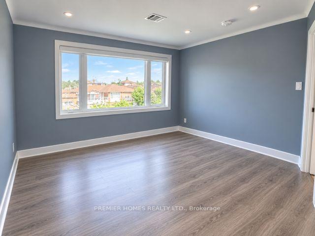 Photo 28 of 18 Turks Road, North York, Glenfield-Jane Heights — HOMEH