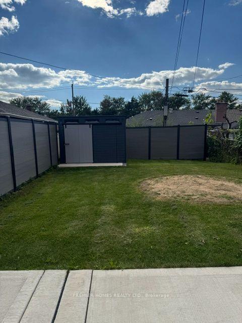 Photo 55 of 18 Turks Road, North York, Glenfield-Jane Heights — HOMEH